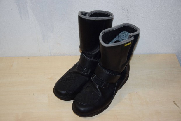 Bullson női motoros csizma (méret:38)