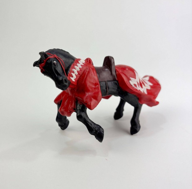 Bullyland Aranyhaj fésűvel / középkori Lovag ló 1993 Mattel Disney