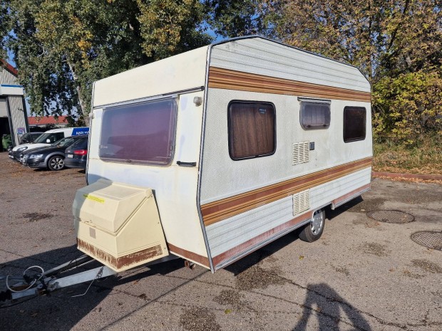 Buntsner 400 lakokocsi telepitesre, 4 fekhely, akár leszallitassal is