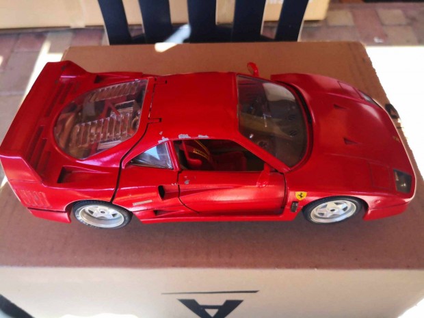 Burago 1:18 Ferrari F40 1987