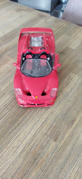 Burago Ferrari F50 modell aut 