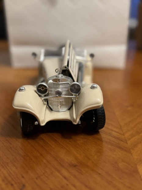 Burago Mercedes 500K 1:18
