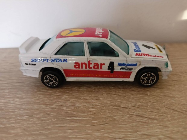 Burago Mercedes Benz 190E 1/43