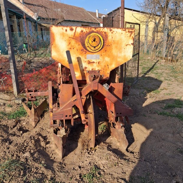 Burgonya krumpli vet�g�p