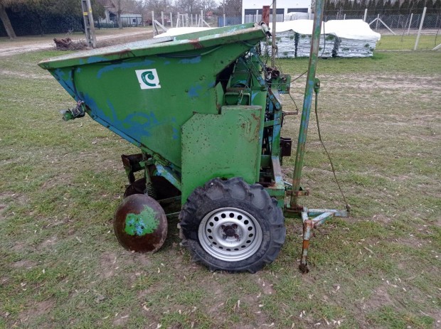 Burgonya vetgp 4 soros krammer MTZ traktorhoz