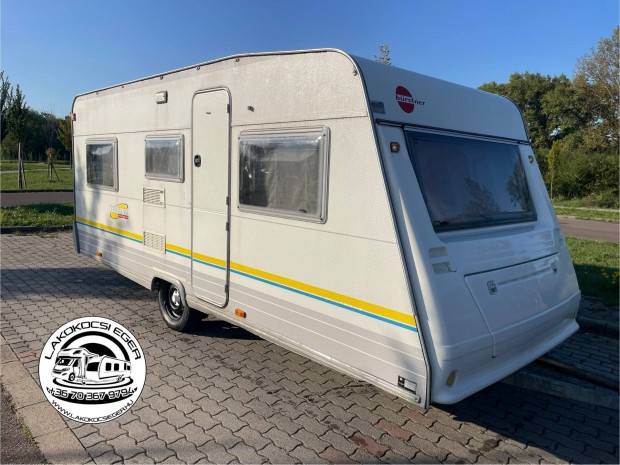 Burstner Ventana 480 lakkocsi
