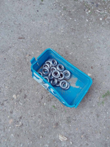 Busázó kerek ólmok 21 db