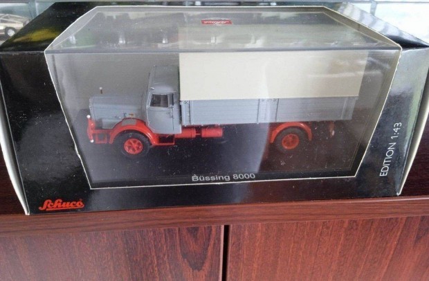 Bssing 8000 "Schuco" kisauto modell 1/43 Elad