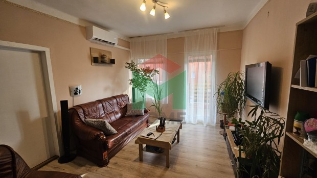 B�torozott, fel�j�tott csal�di h�z Mesztegny�n