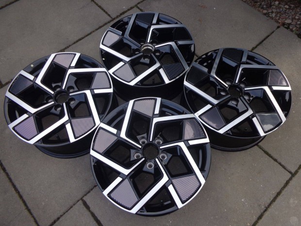 Byd Atto 3 �j demo 18colos gy�ri alufelnik