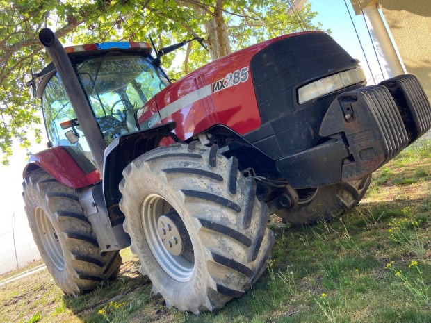 CASE Magnum MX 285 traktor kapcsolhat ikerkerkkle
