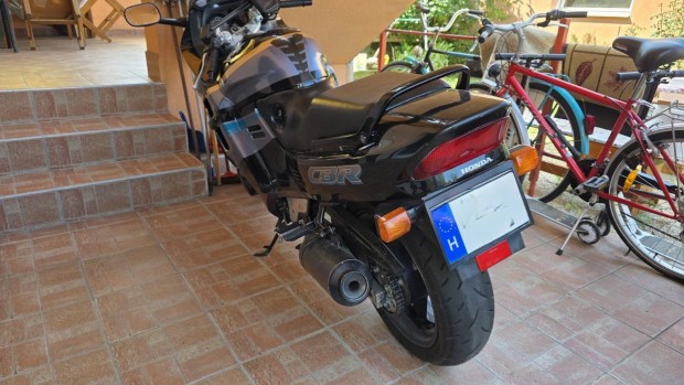 CBR1000F túramotor kifogástalan állapotban sürgősen eladó