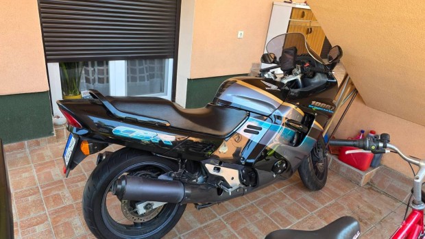 CBR1000F túramotor kifogástalan állapotban sürgősen eladó