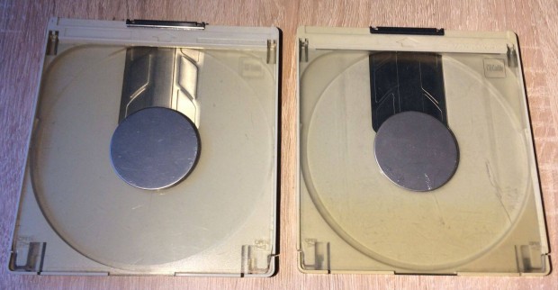 CD, CD-ROM Caddy j llapotban elad (SCSI, Amiga, Apple)