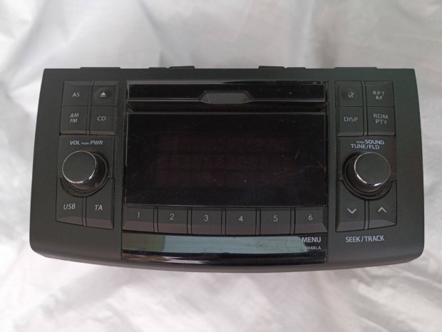 CD - lej�tsz� Suzuki Swiftbe