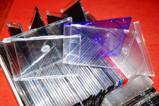 CD tok vékony slim 121 db használtak de szépek használhatók