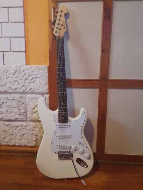 CHORD, Német Stratocaster