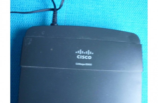 CISCO Linksys E900 wifi router 300 Mbs elad