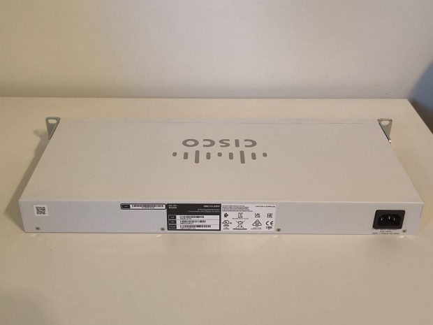 CISCO Switch 24 port - CBS110-24PP-EU