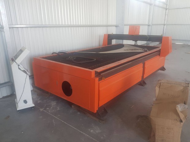 CNC Plazmavágó 3000x1500 CNC platmavágó asztal
