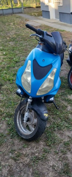 CPi 2 T Robog elad