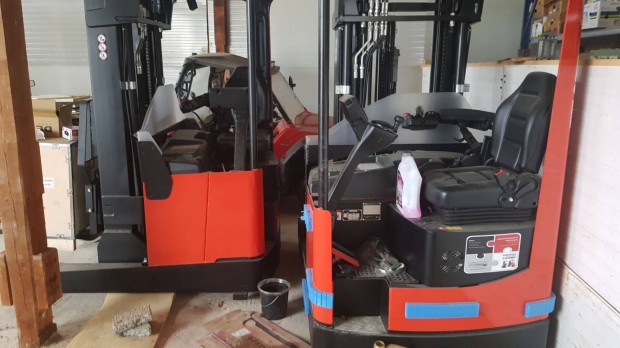 CQD20L Tol�oszlopos Targonca