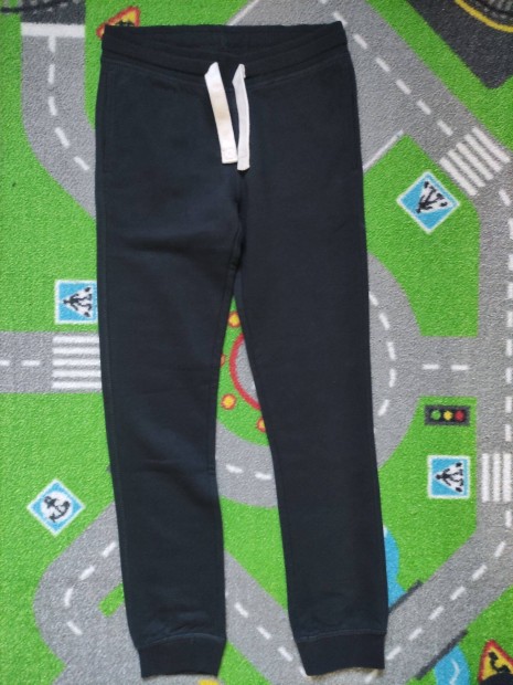 C&A melegítő jogger nadrág Új 140