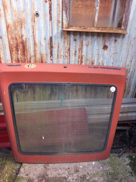 C.Ascona Csomagtrtet