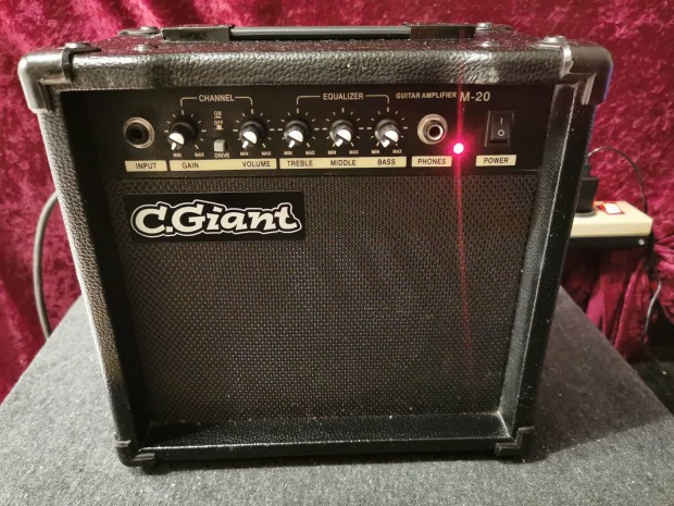 C. Giant M-20 Gitrkomb 