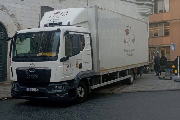 C nemzetk�zi 40.000 nett� / nap