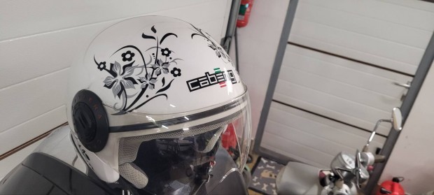 Caberg Riviera sisak elad�!