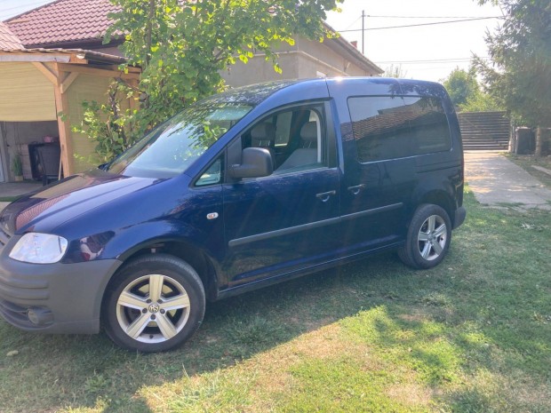 Caddy 2004-2015 minden alkatrésze bontásból eladó