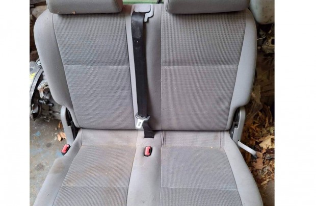 Caddy 2.ülés sora 2005-2015 évjáratig 100.000ezer forint