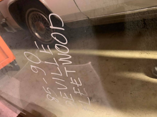Cadillac fleetwood deville szélvédő
