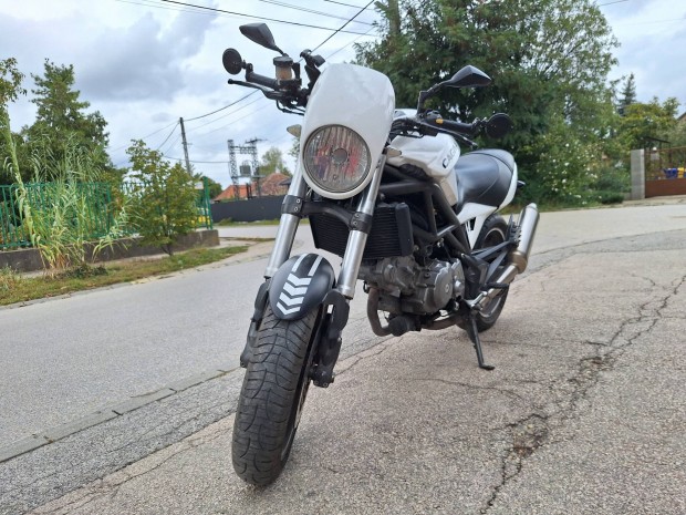 Cagiva Raptor 650