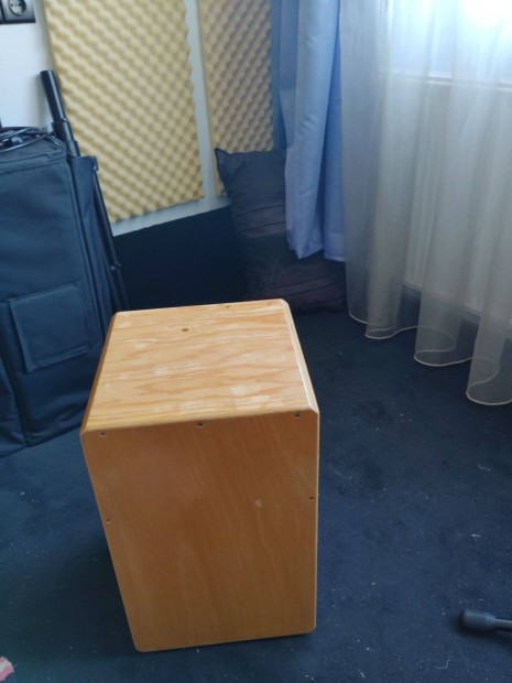 Cajon kb.20 ves elad