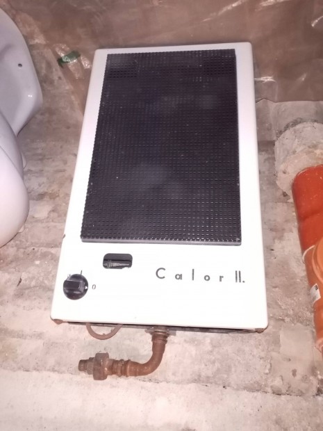 Calor II fali gázmelegítő ,konvektor kiváló alig használt állapotban !