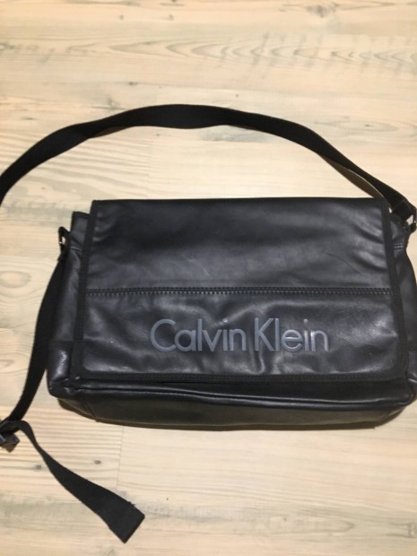 Calvin Klein crossbody oldal / vll tska jszer