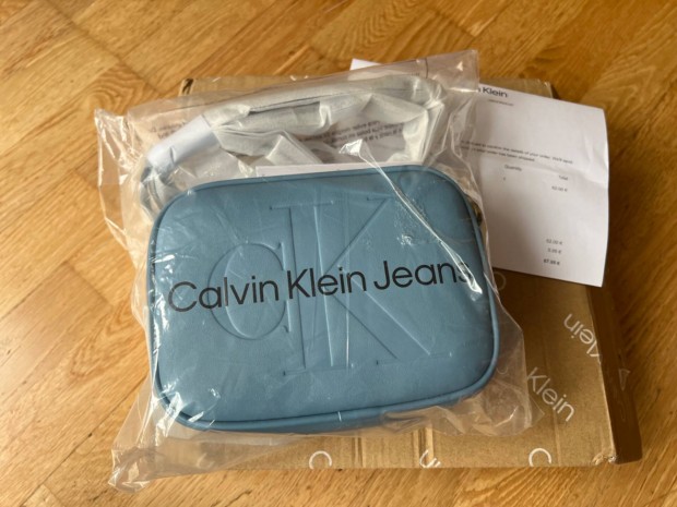 Calvin Klein keresztpntos tska, j