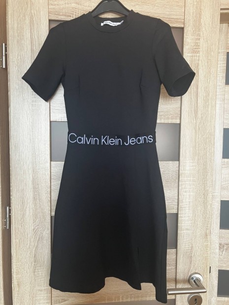 Calvin Klein ruha