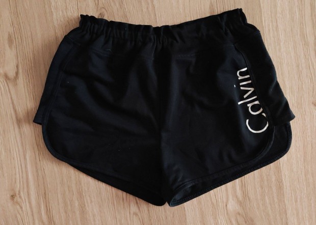 Calvin ni short