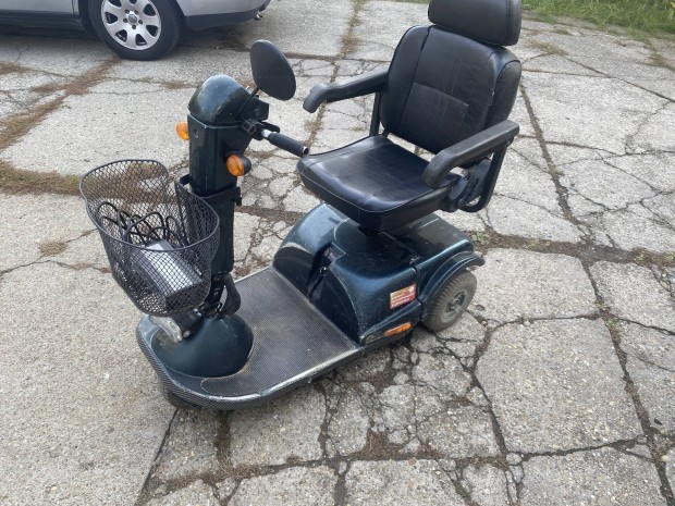 Calypso moped tömör gumival
