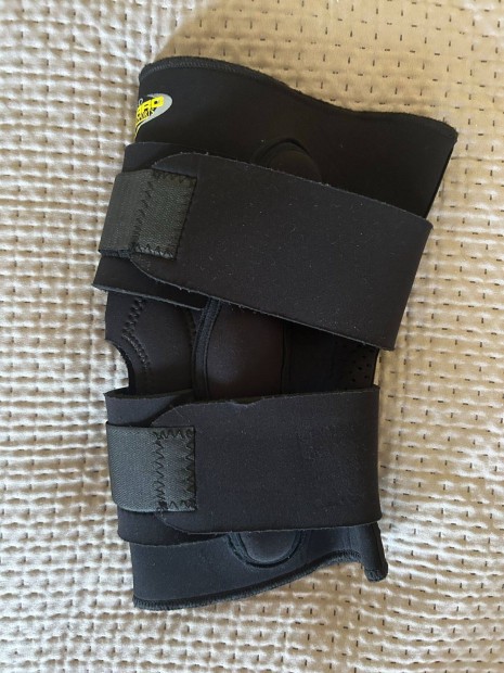 Camaro MED neoprén oldalsínes térdortézis , térdrögzítő , XL