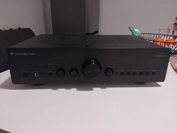 Cambridge Audio Azur 650a
