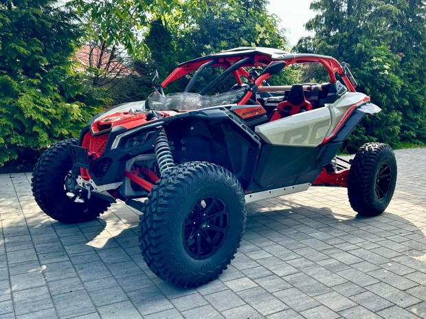 Can-Am Maverick X3 XRS Xrc kerékgarnitúra felni! 32x10-15 ITP Coyote