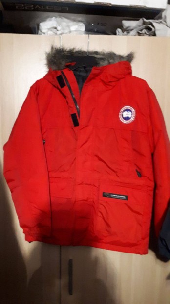 Canada goose gyerek M -es piros dzseki kabt