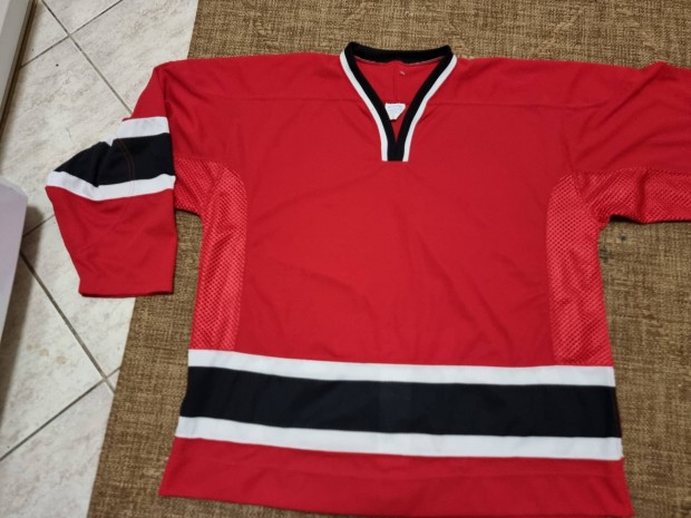 Canadai mrks hockey mez XL-Es 