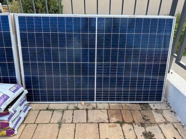 Canadian Solar 300W Napelem 6db tartsnnel