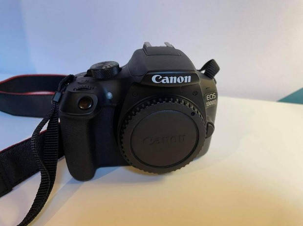 Canon 1300D fnykpezgp +tartozkokkal
