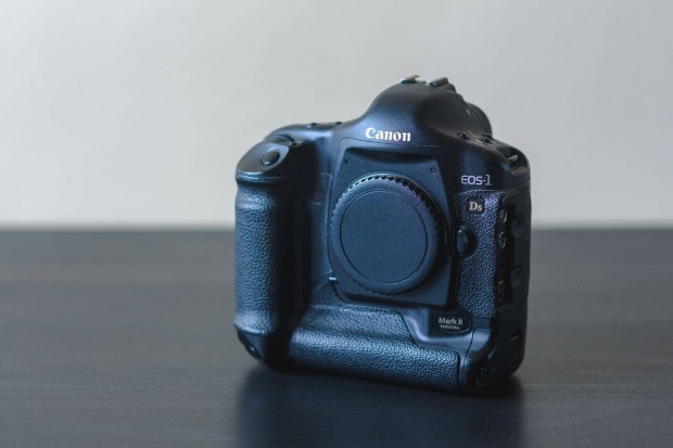 Canon 1Ds Mkii hibs + 2 aksi s tlt